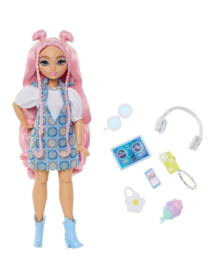 Barbie Dream Besties Daisy Jean Fashion Doll & Accessories image 2