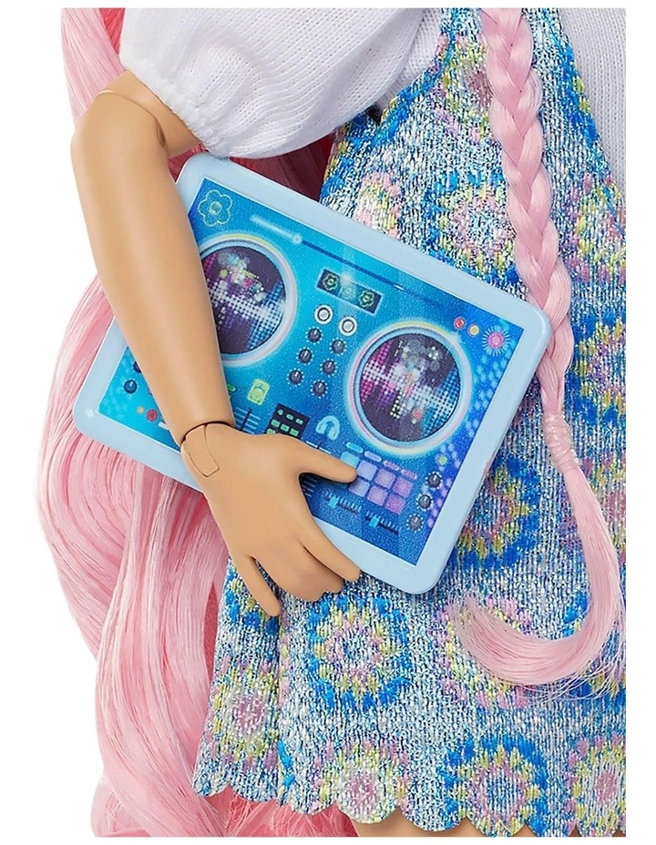 Barbie Dream Besties Daisy Jean Fashion Doll & Accessories image 5