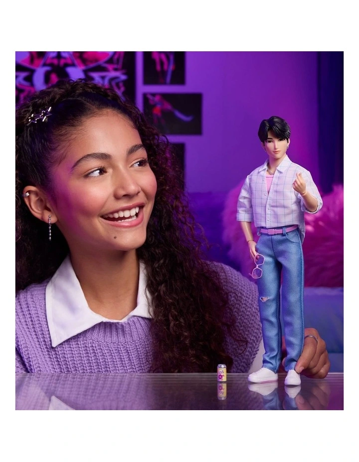 Saja Jinu Fashion Doll in Soda Pop Look with Themed Movie Accessories image 2