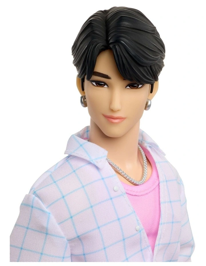 Saja Jinu Fashion Doll in Soda Pop Look with Themed Movie Accessories image 3
