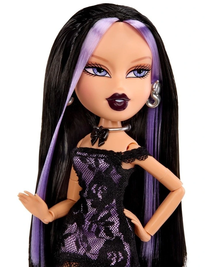 Bratz Stylin' Birthday Doll - Jade image 2