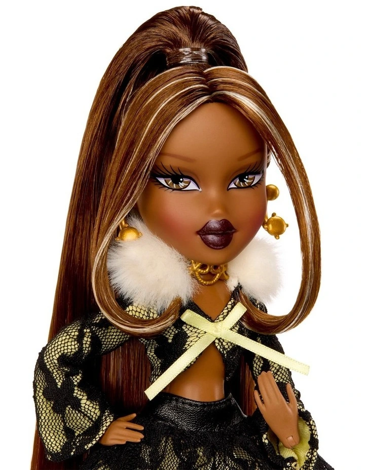 Bratz Stylin' Birthday Doll - Sasha image 2