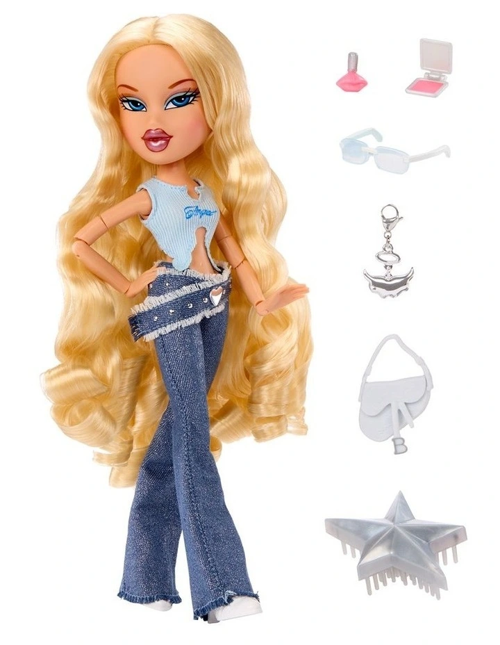 Bratz First Edition Reimagined Doll - Cloe image 2