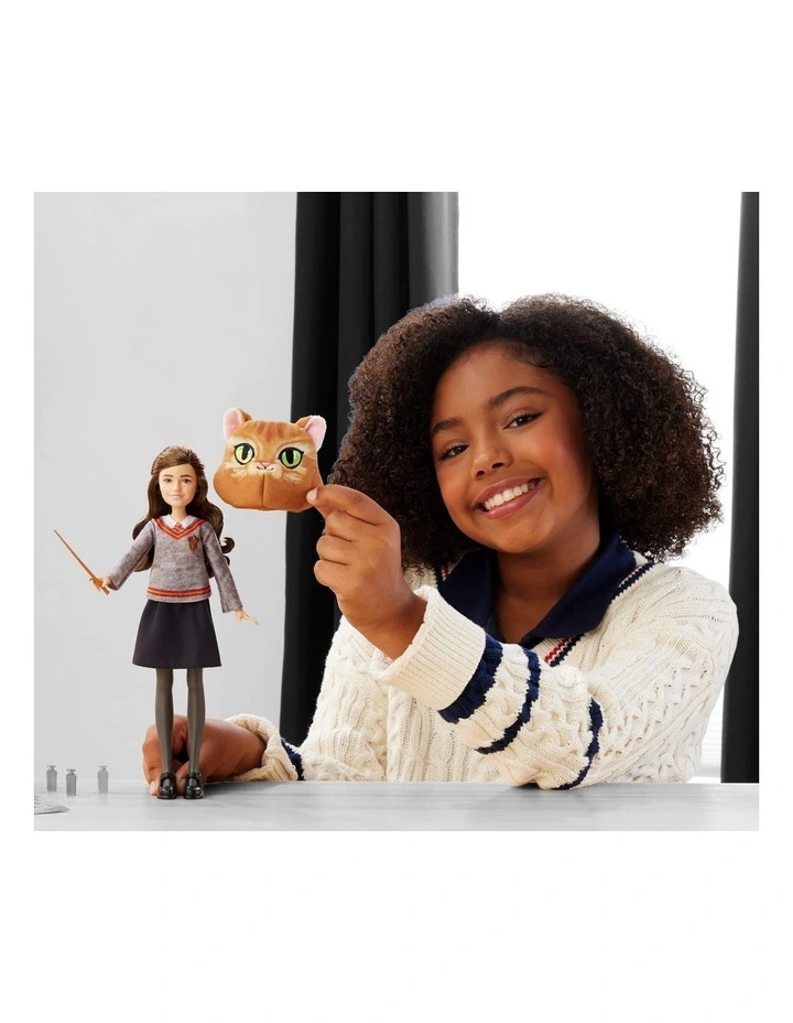Polyjuice Potions Hermione Granger Doll & Playset, Movie-Inspired Outfit, 13 Accessories & Fizz image 3