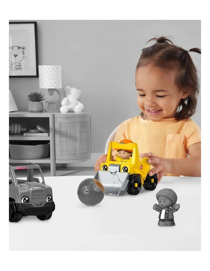 Fisher-Price Little People Work Around Town Vehicle Play Set, 5 Toys for Toddlers & Kids image 3