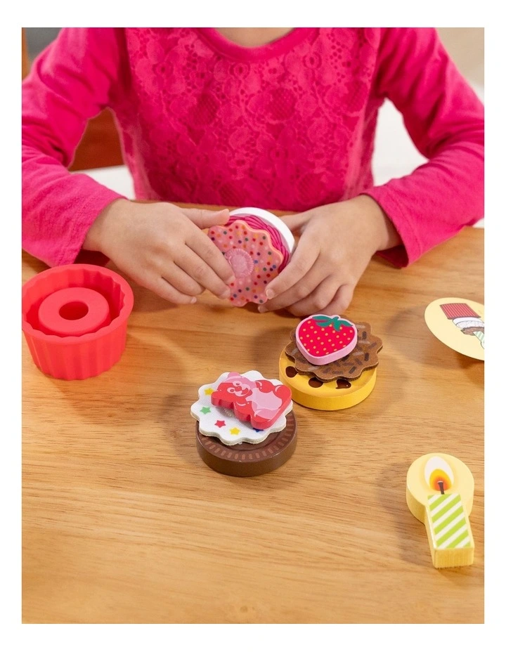Play to Go Cake & Cookies Play Set image 5