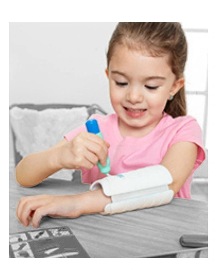 Melissa & Doug Water WOW Cast & X-Ray Play Set image 3