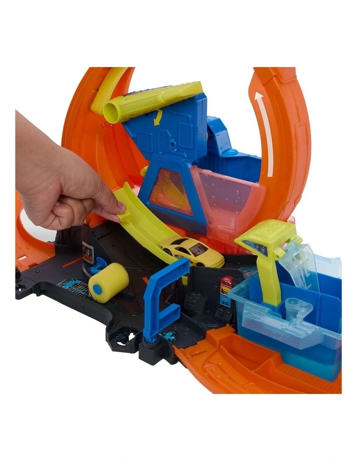 Hot Wheels City Mega Loop Car Wash Playset & 1 Hot Wheels Color Shifters in 1:64 Scale image 4