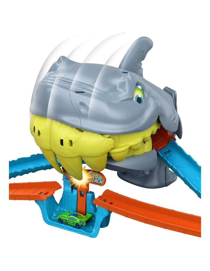 City Shark Chomp Beach Playset & 1:64 Scale Die-Cast Car image 3