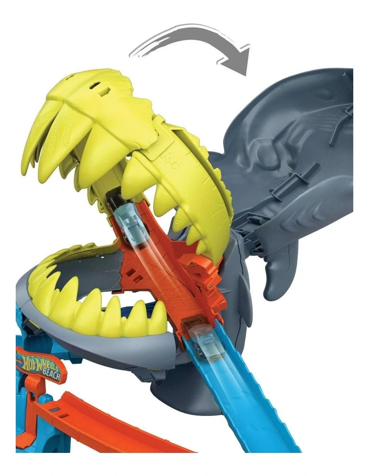 City Shark Chomp Beach Playset & 1:64 Scale Die-Cast Car image 4