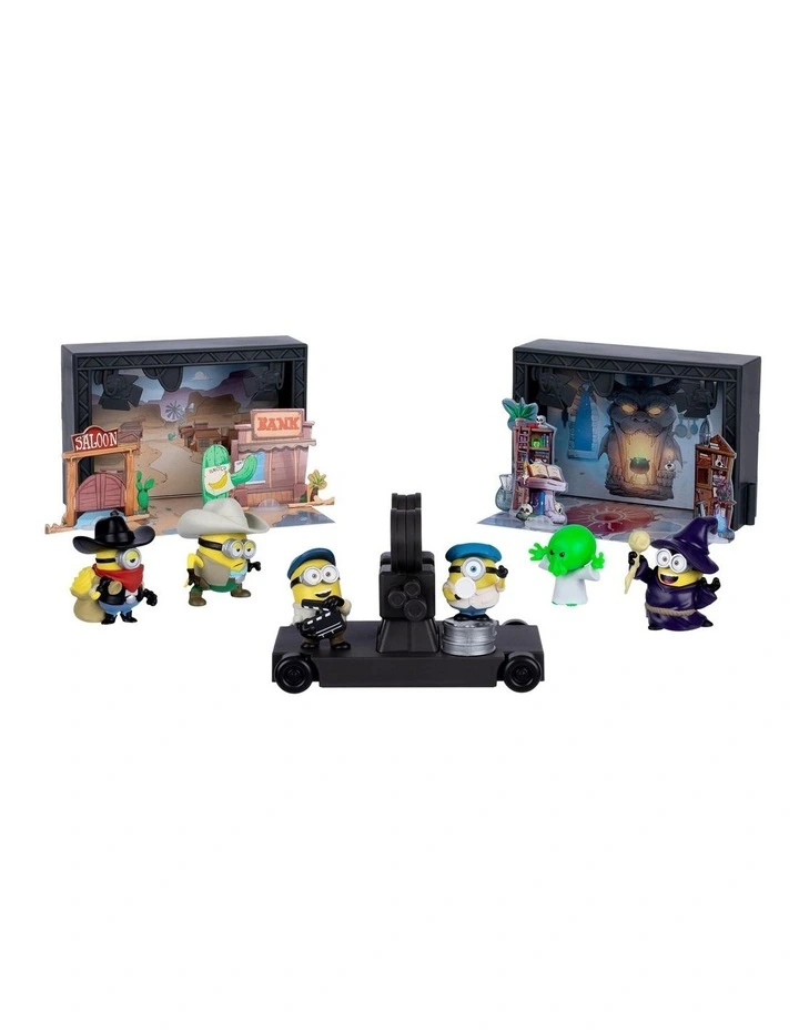 ILLUMINATION'S MINIONS & MONSTERS BACKLOT STUDIO SET image 3