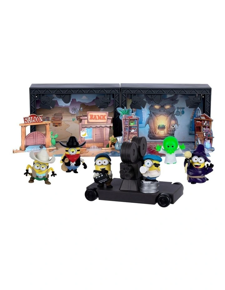 ILLUMINATION'S MINIONS & MONSTERS BACKLOT STUDIO SET image 4