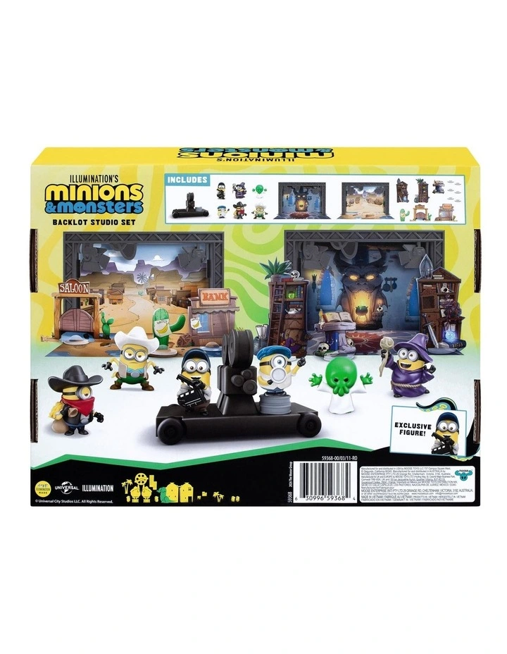 ILLUMINATION'S MINIONS & MONSTERS BACKLOT STUDIO SET image 6