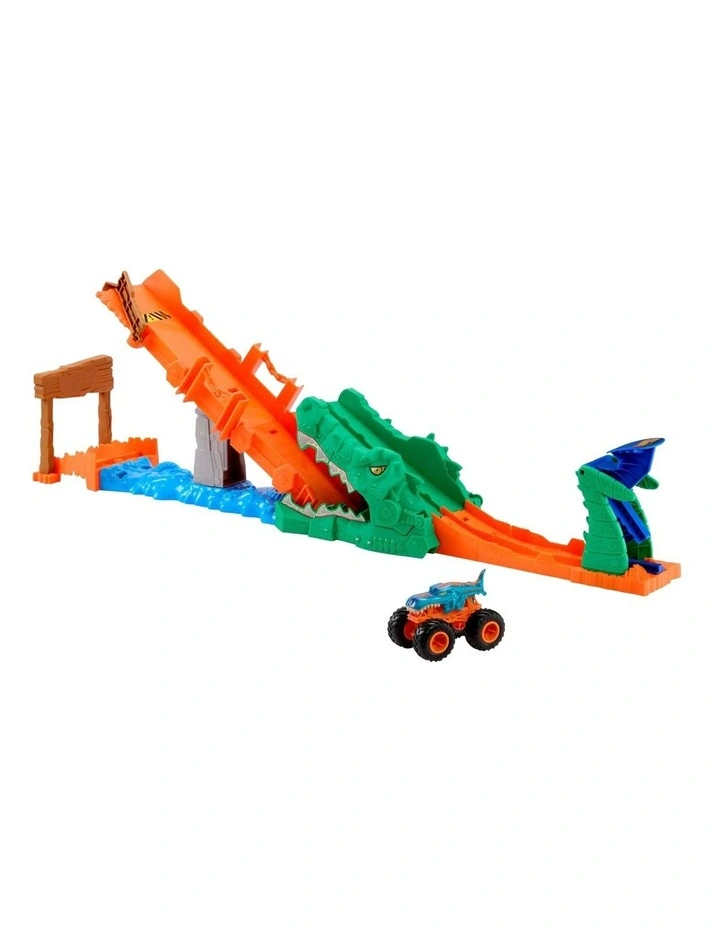 Monster Trucks Crocodile Crash Challenge Playset image 2
