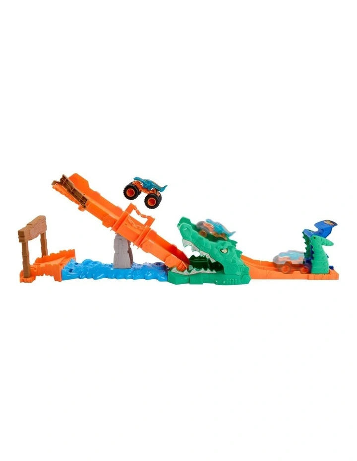 Monster Trucks Crocodile Crash Challenge Playset image 3