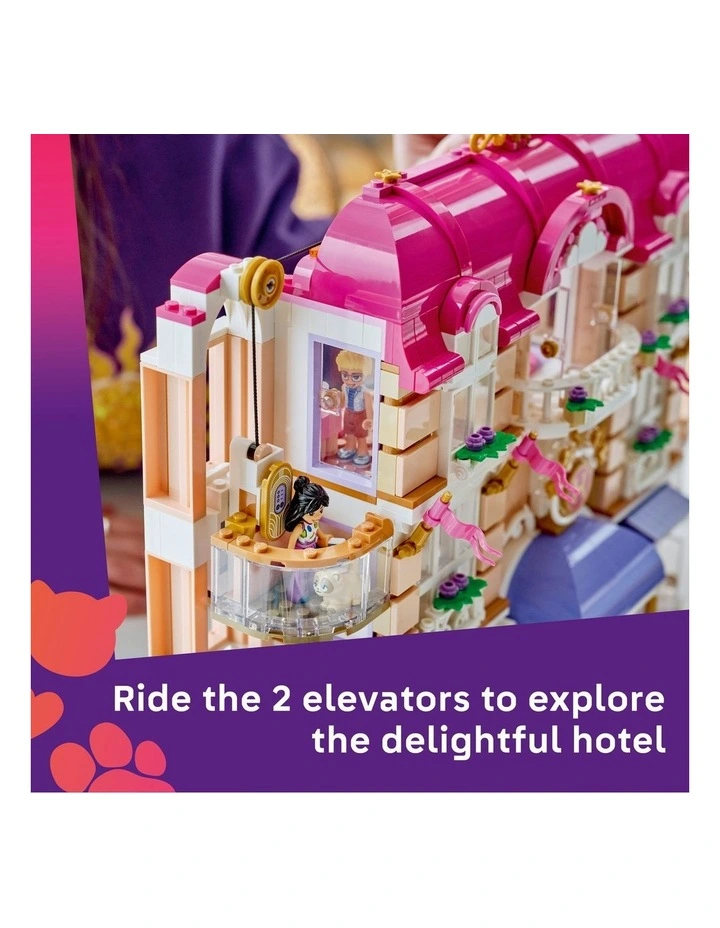 Heartlake City Grand Hotel Friends Building Set 42704 image 3