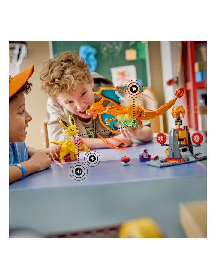 PRE-ORDER Pokémon Smart Play: Charizard vs. Jolteon Ultimate Battle 72167 image 4