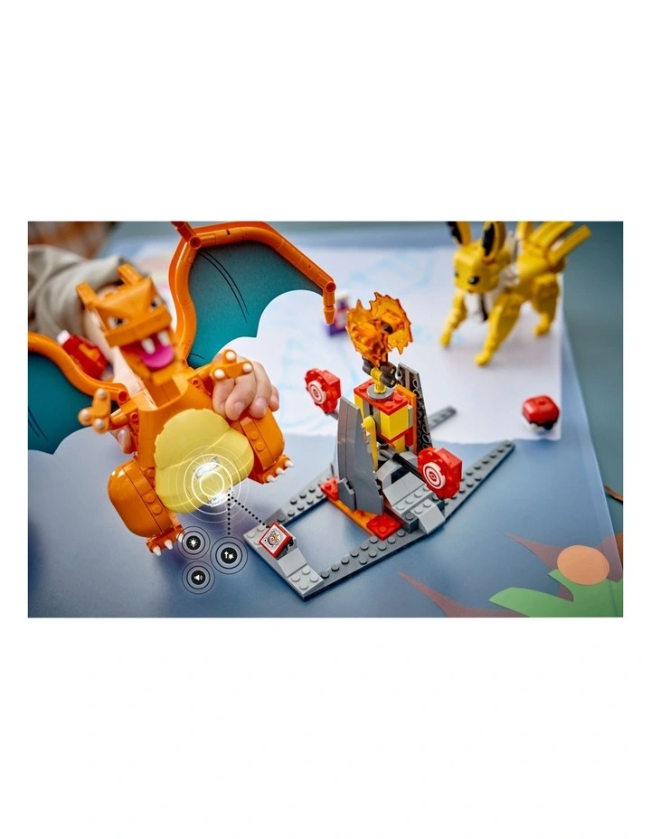 PRE-ORDER Pokémon Smart Play: Charizard vs. Jolteon Ultimate Battle 72167 image 6