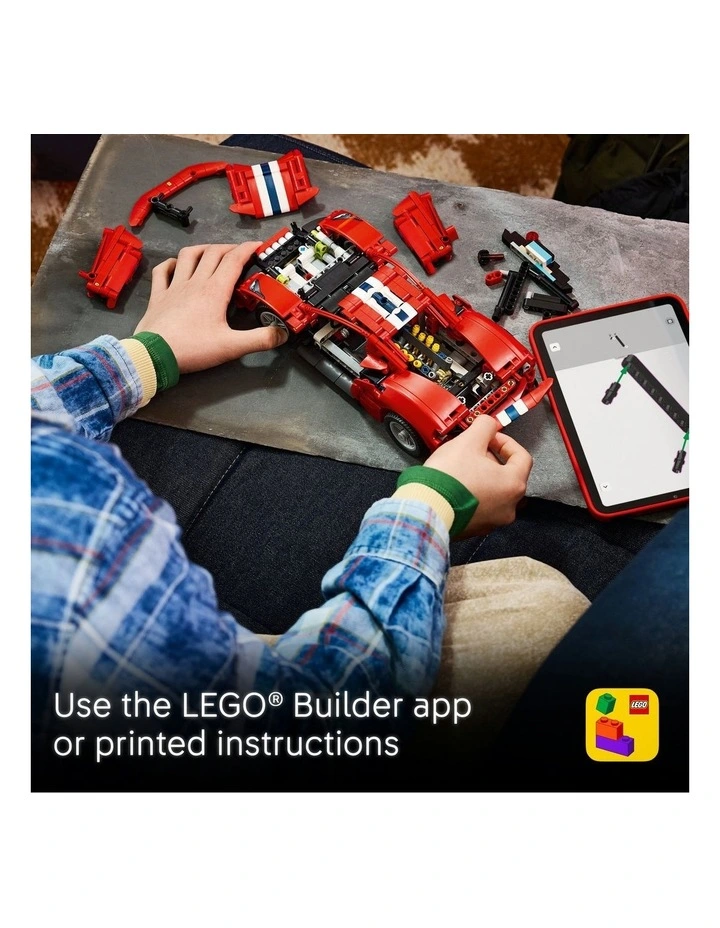 Technic Ferrari 488 PISTA Car (42235) image 6