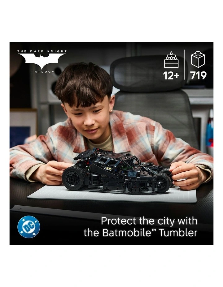 Technic Batmobile Tumbler 42239 image 2
