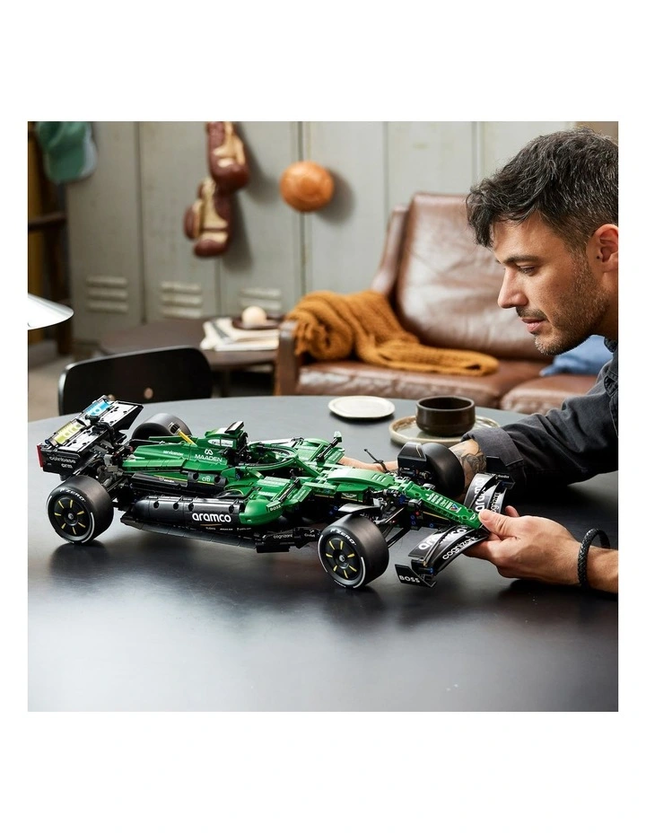 Technic Aston Martin Aramco AMR25 F1 Car 42240 image 6