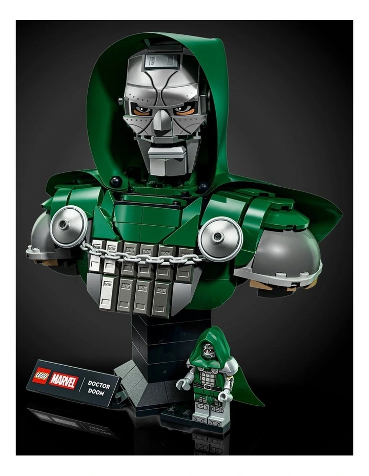 Super Heroes Marvel Doctor Doom Bust 76345 image 5