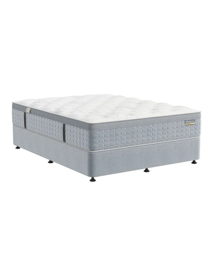 Niseko Flex Medium Mattress in White image 2
