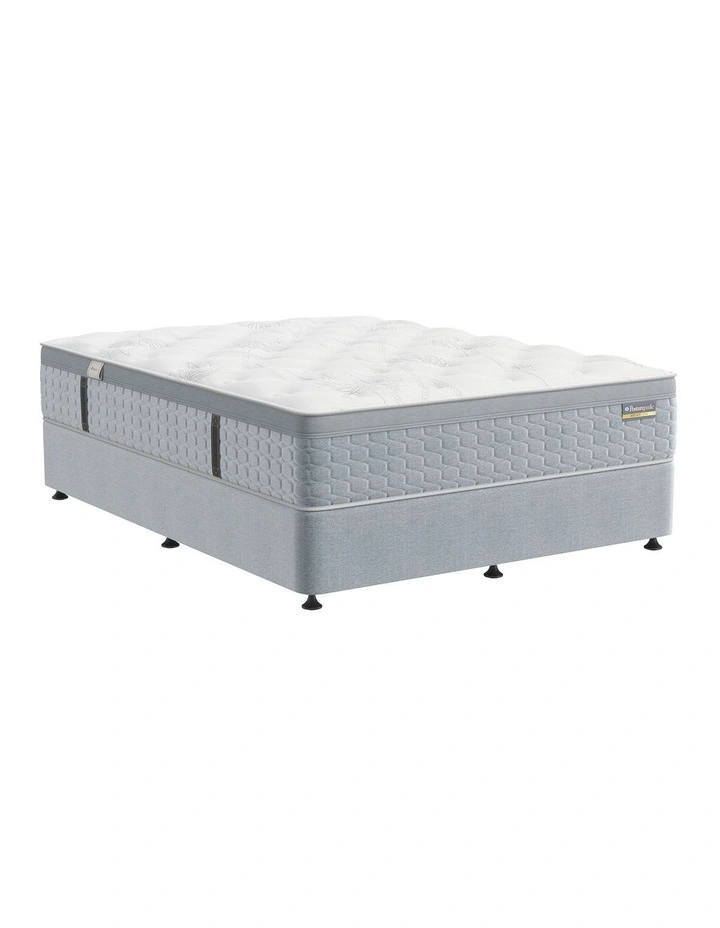Niseko Flex Medium Mattress in White image 3