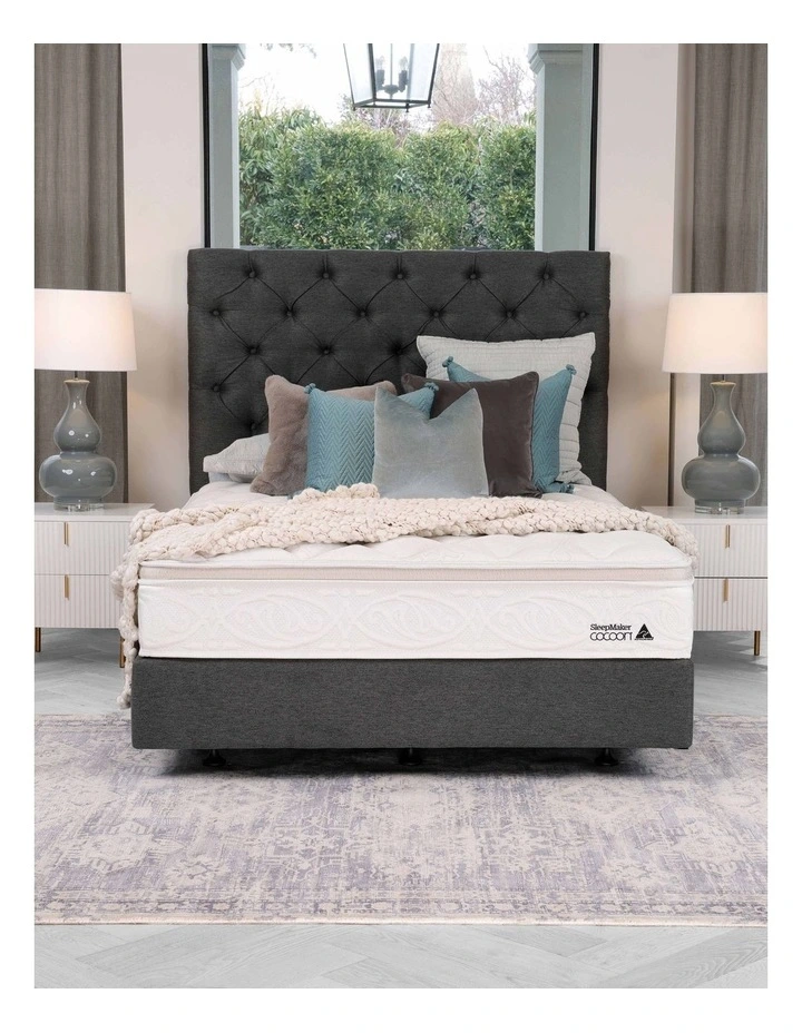 Cocoon Gold Revere Medium 5 Mattress in White image 1
