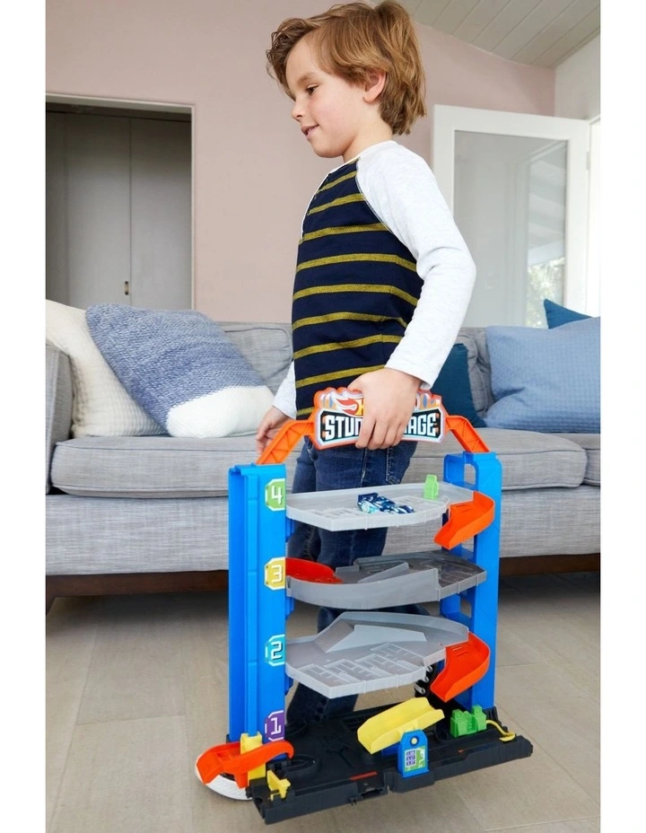 Matchbox Hot Wheels Stunt Garage Play 
