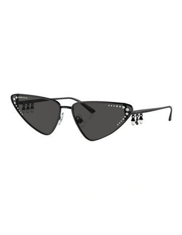 JC4001B Sunglasses in Black