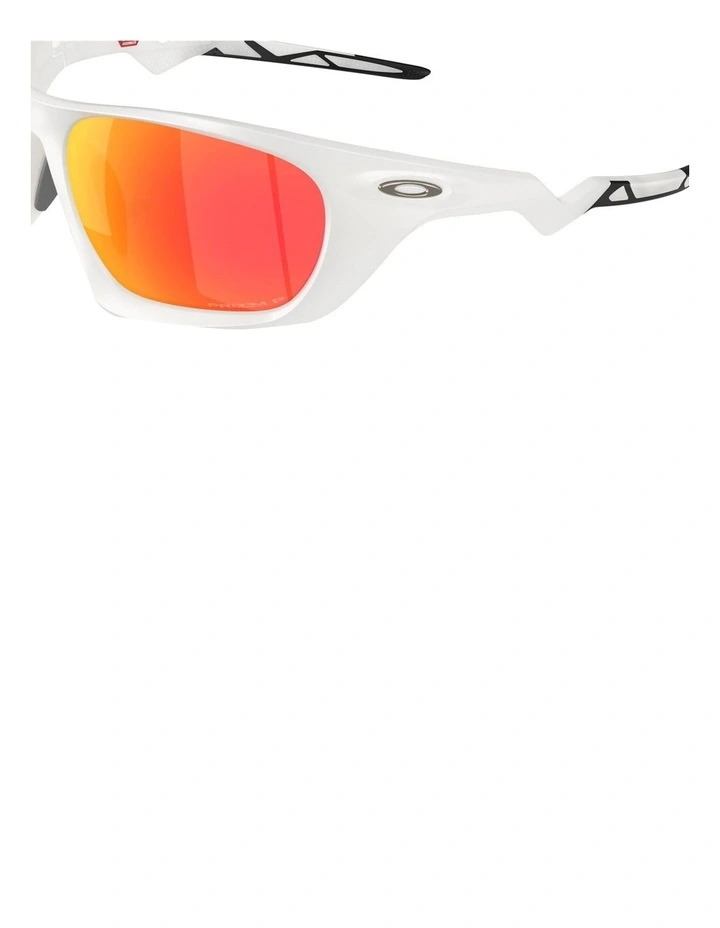 Lateralis Seek Collection O_Matter Polarised Sunglasses in White image 7