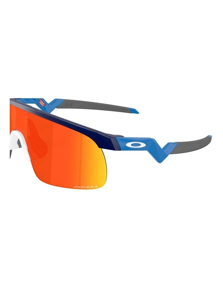 Resistor (Youth Fit) O Matter Sunglasses in Blue image 5