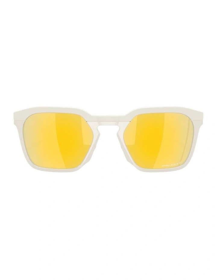 O Matter Polarised Sunglasses HSTN SQ in White image 1