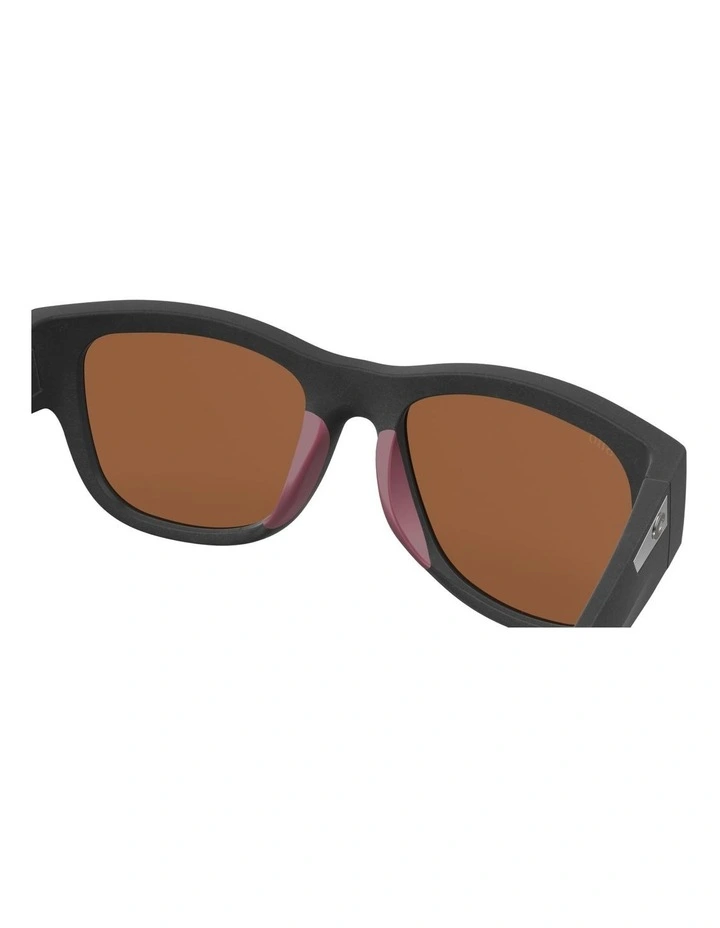 Caleta Injected Polarised Sunglasses in Black image 5