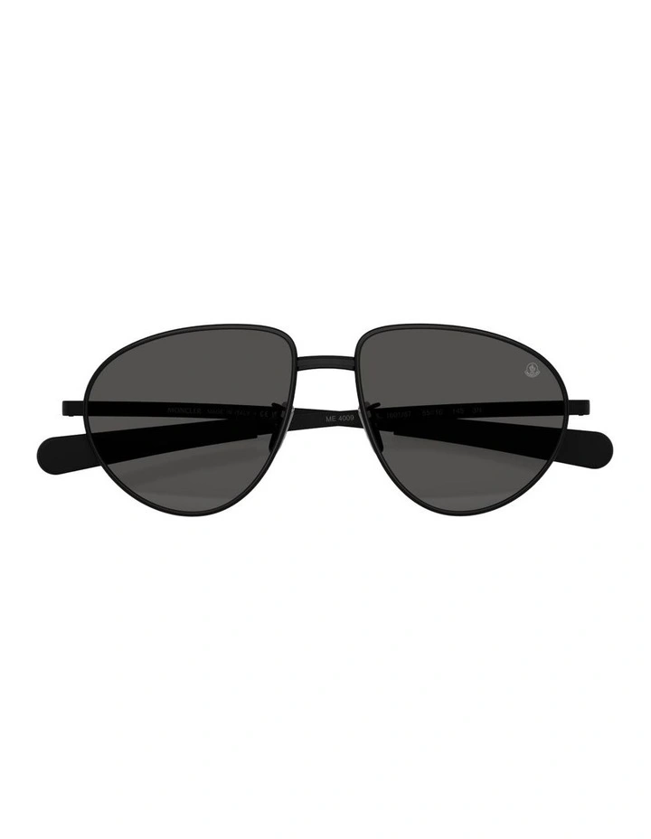 Vizla Metal Sunglasses in Black image 4