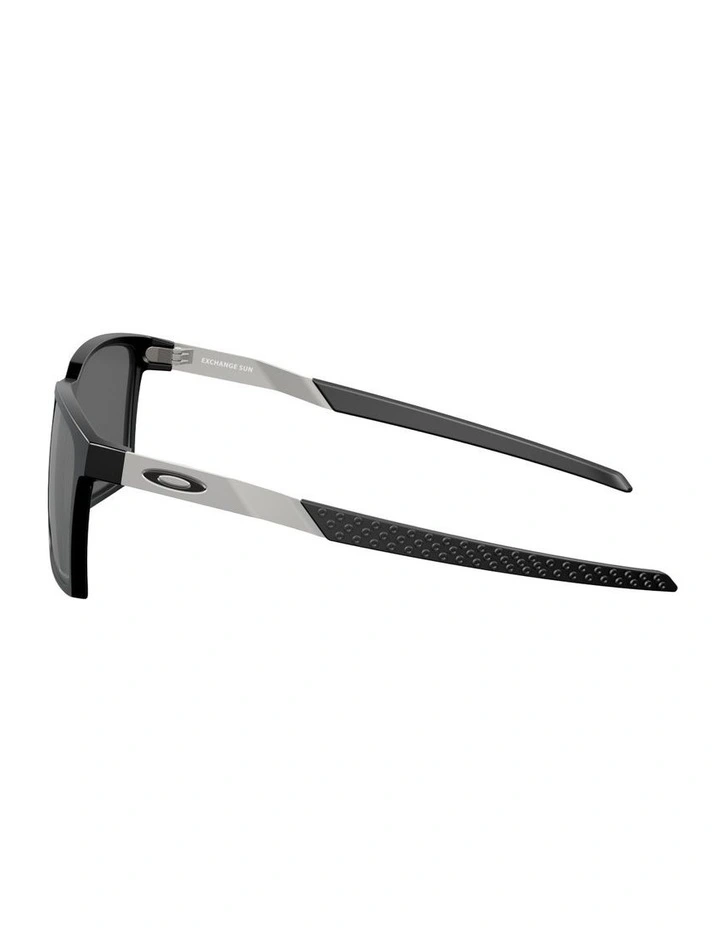 Exchange Sun O_matter Sunglasses in Black image 3