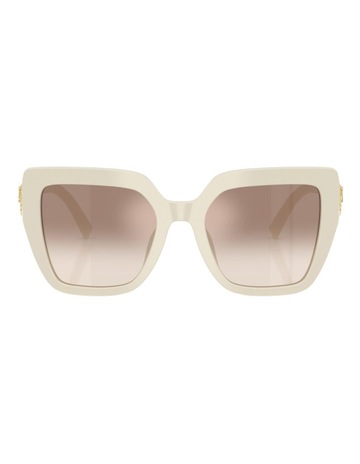 Cream colour