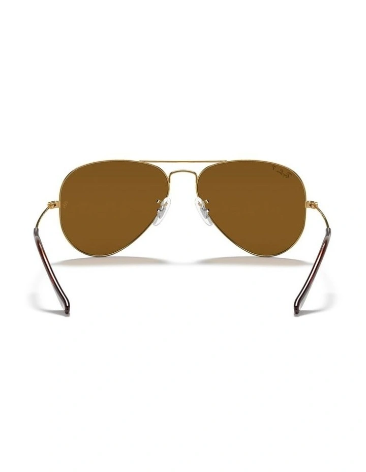 Ray-Ban Aviator Classic Metal Polarised Sunglasses in Gold image 2