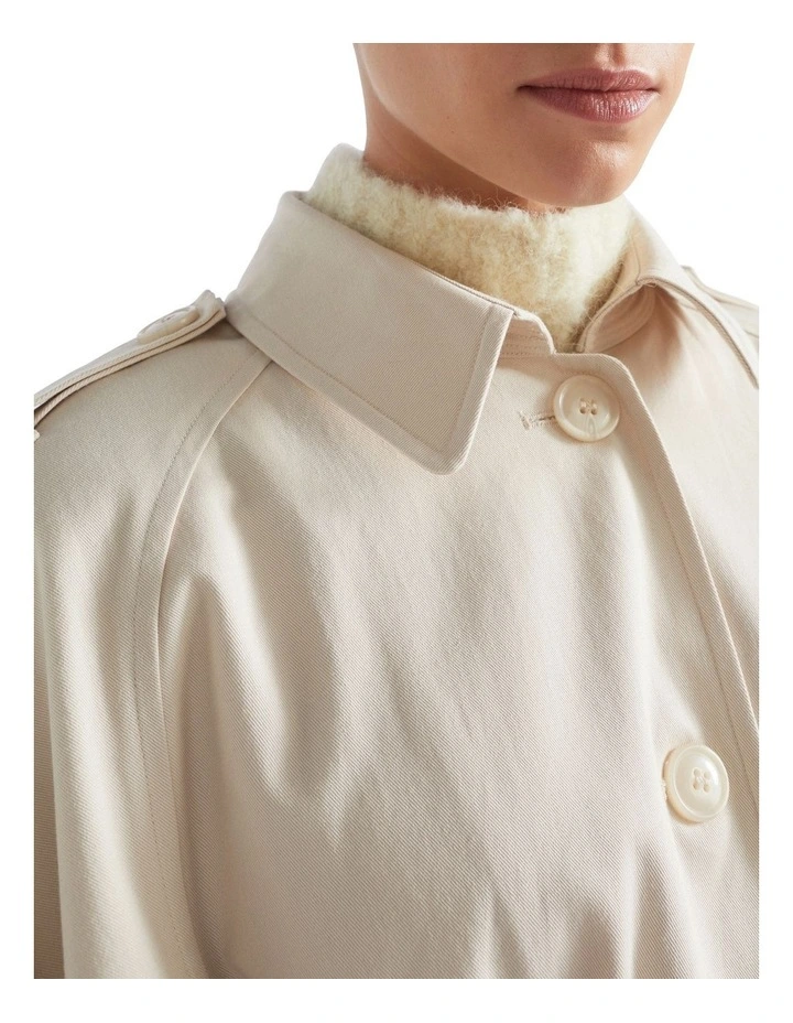 Trench Cape in Vanilla Cream image 3