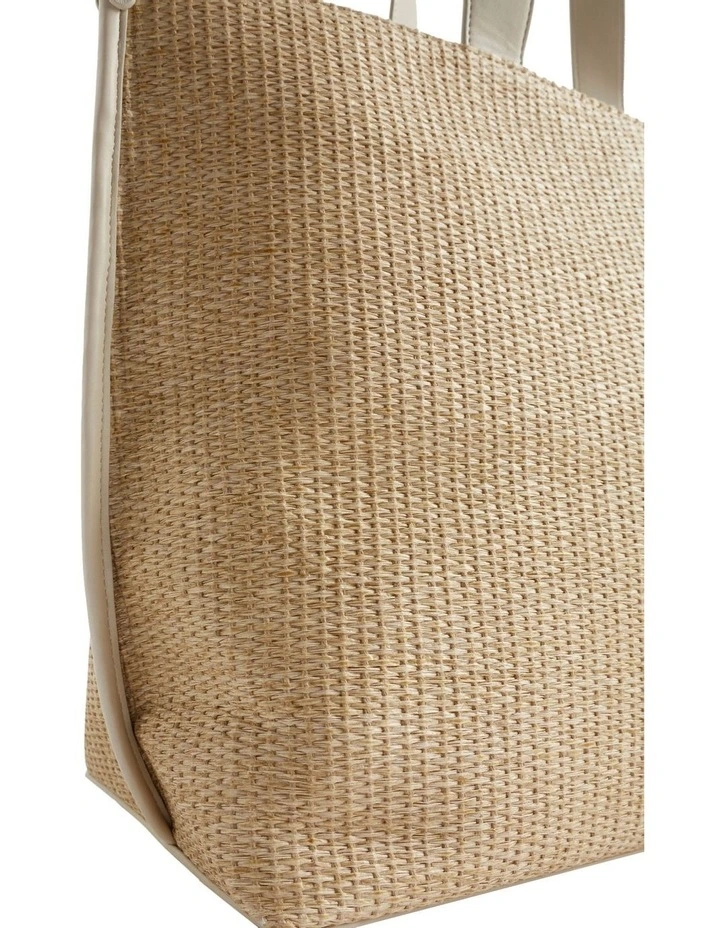 Raffia Tote in Stone Natural image 4