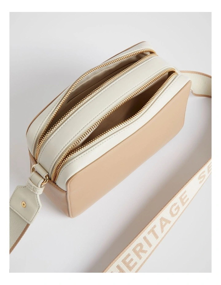 Camera Bag in Beige image 5