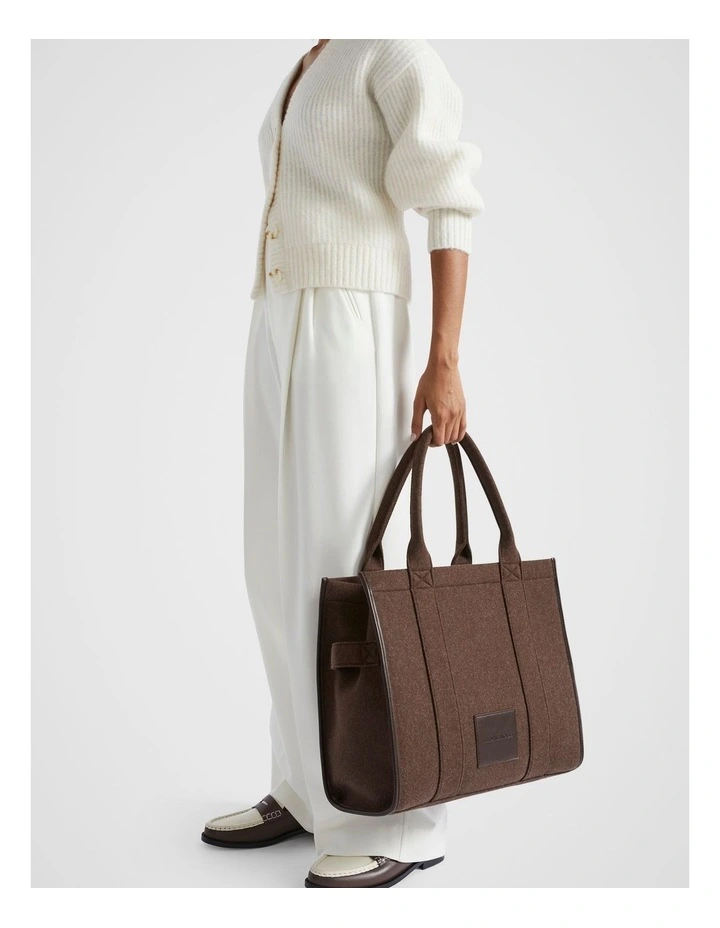 Felt Tote Bag Large in Dark Espresso image 2