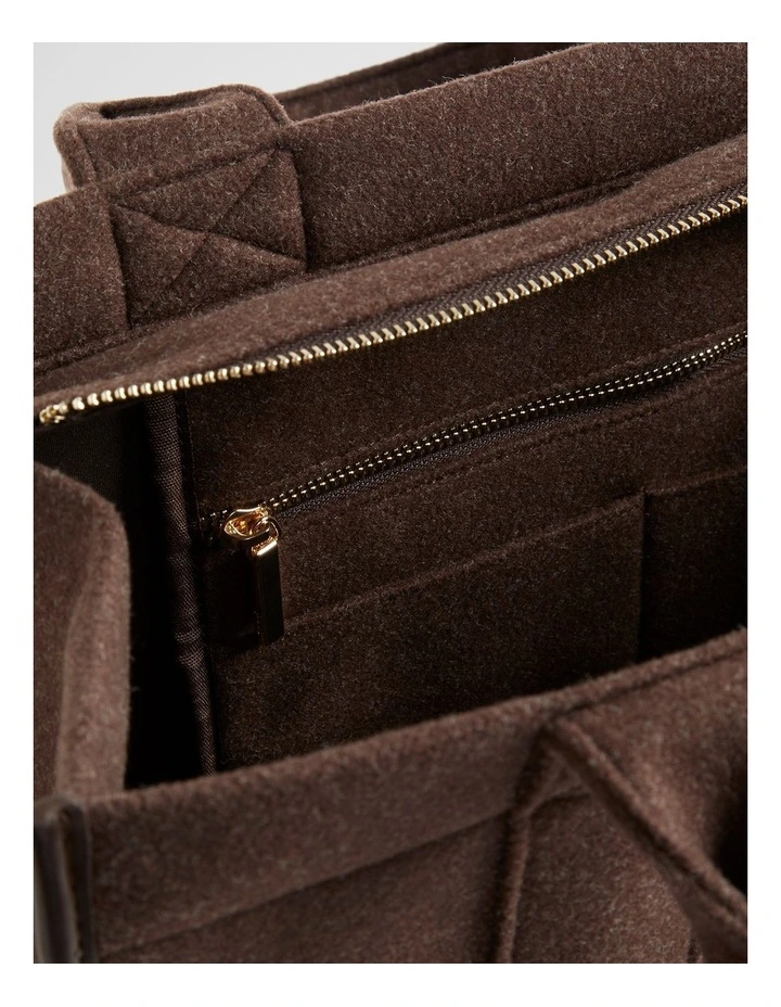 Felt Tote Bag Large in Dark Espresso image 3