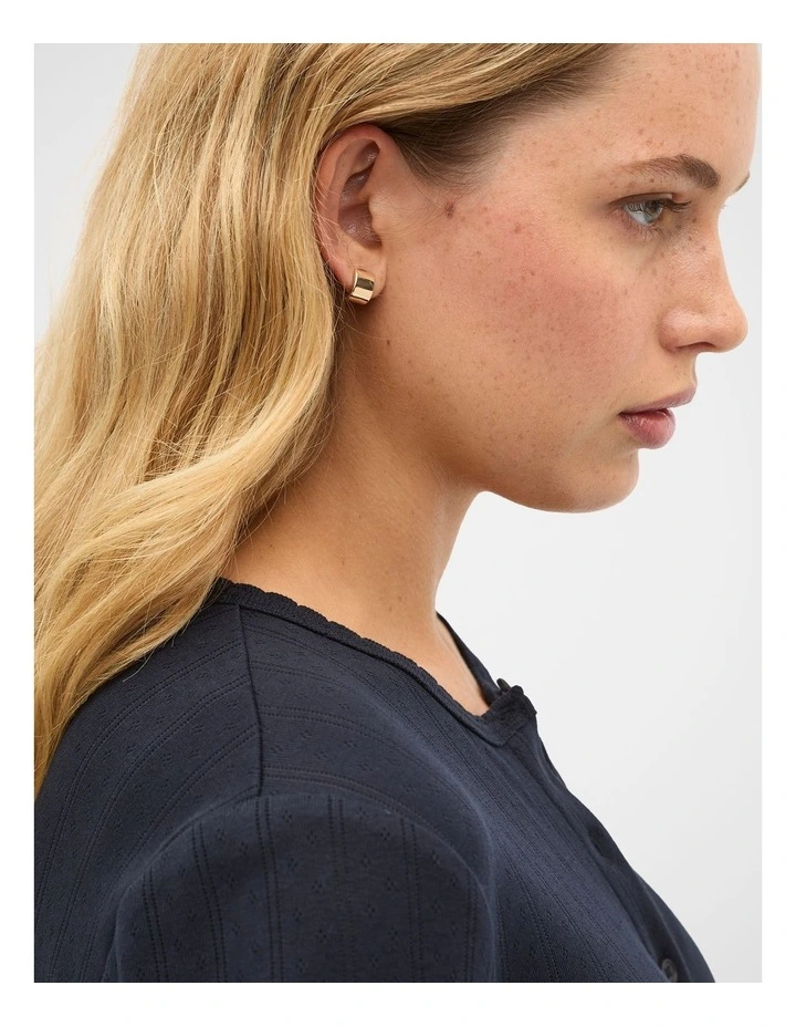 Mini Rectangle Stud Earning in Gold image 2