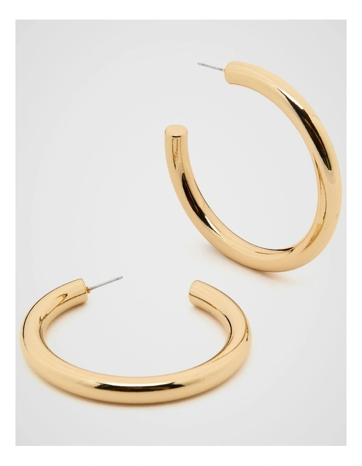 Large Solid Hoops Earring in Gold image 2