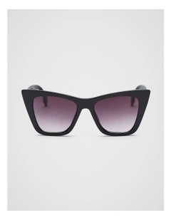 Paola Designer Catseye Sunglasse in Black
