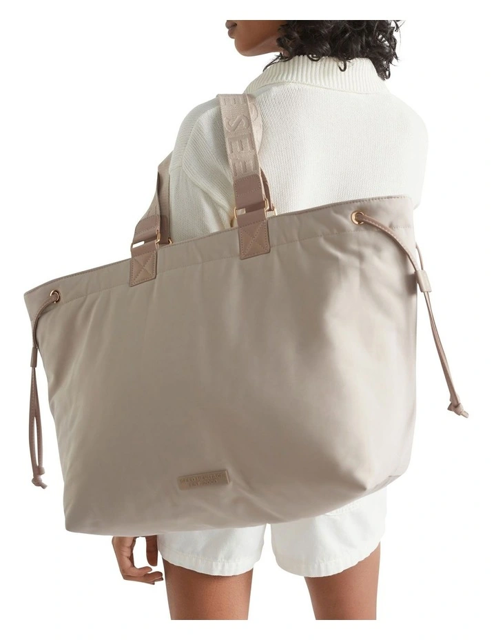 Heritage Logo Tote in Grey image 2