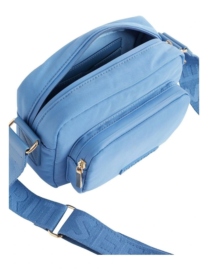 Heritage Logo Camera Bag image 5