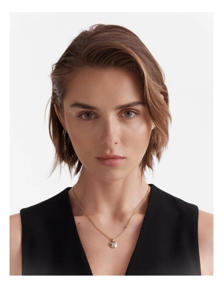 Enliven Necklace in Gold image 2